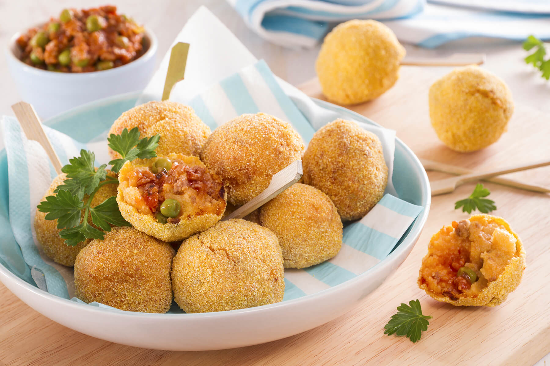 Arancini di polenta con ragù e piselli Ricetta Polenta Valsugana
