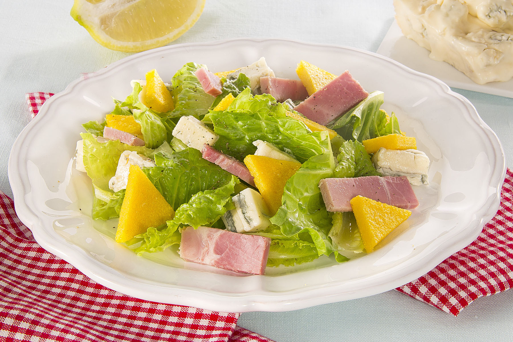 Caesar salad with gorgonzola and polenta - Ricetta - Polenta Valsugana