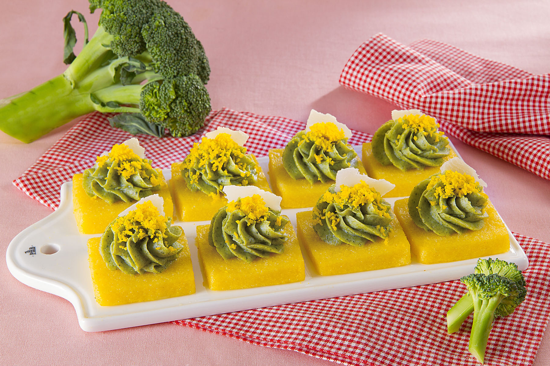 Polenta tarts with broccoli mousse and egg mimosa - Ricetta - Polenta Valsugana